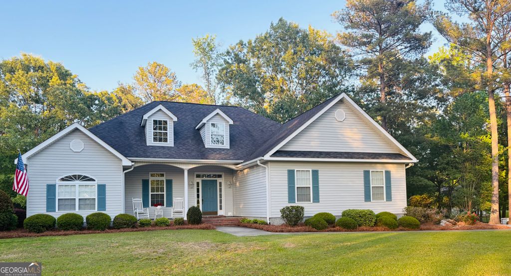 Photo of 733 Flanders Lane, Dublin, GA 31021 (MLS # 10742000)