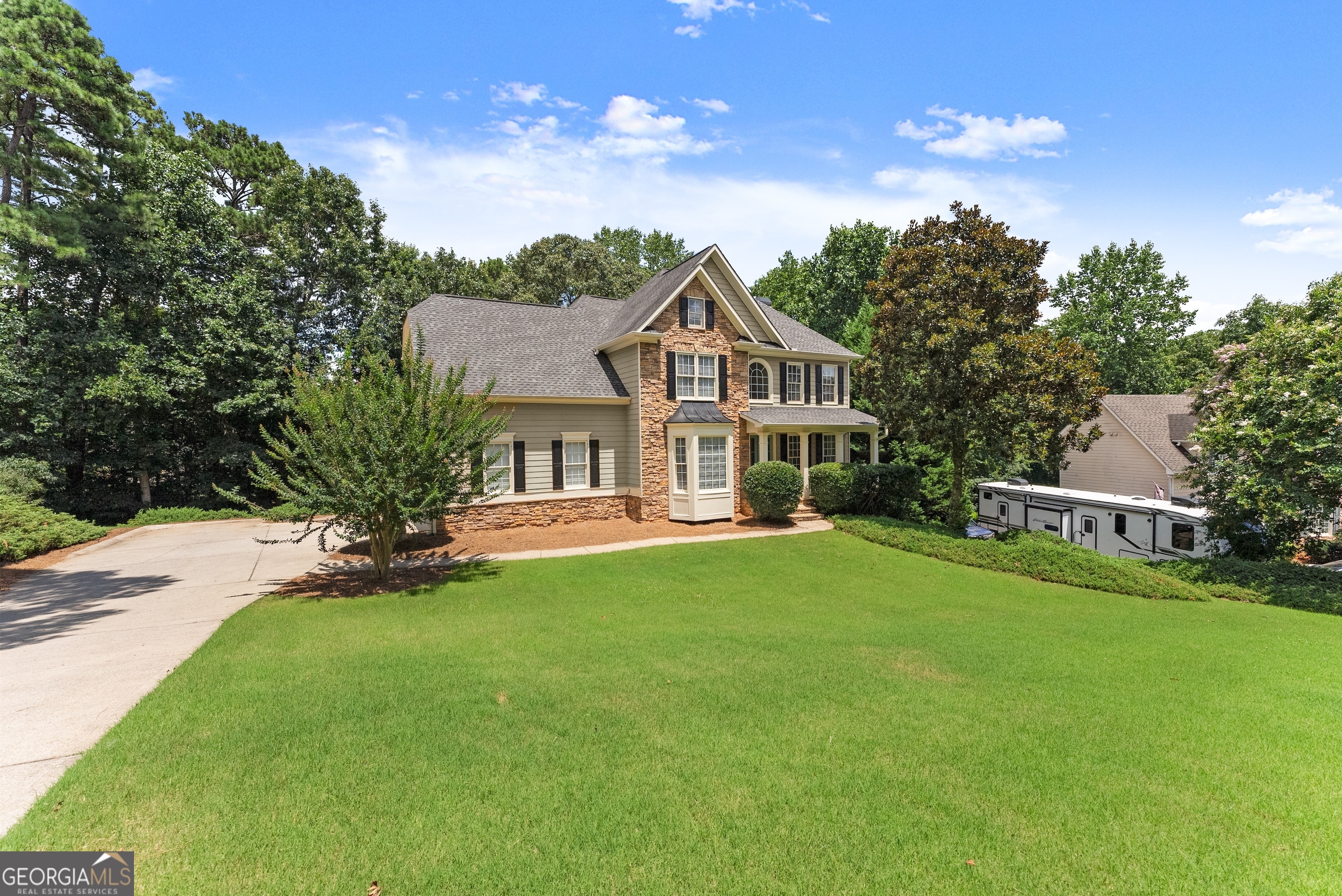 4015 Eyrie Farms LN