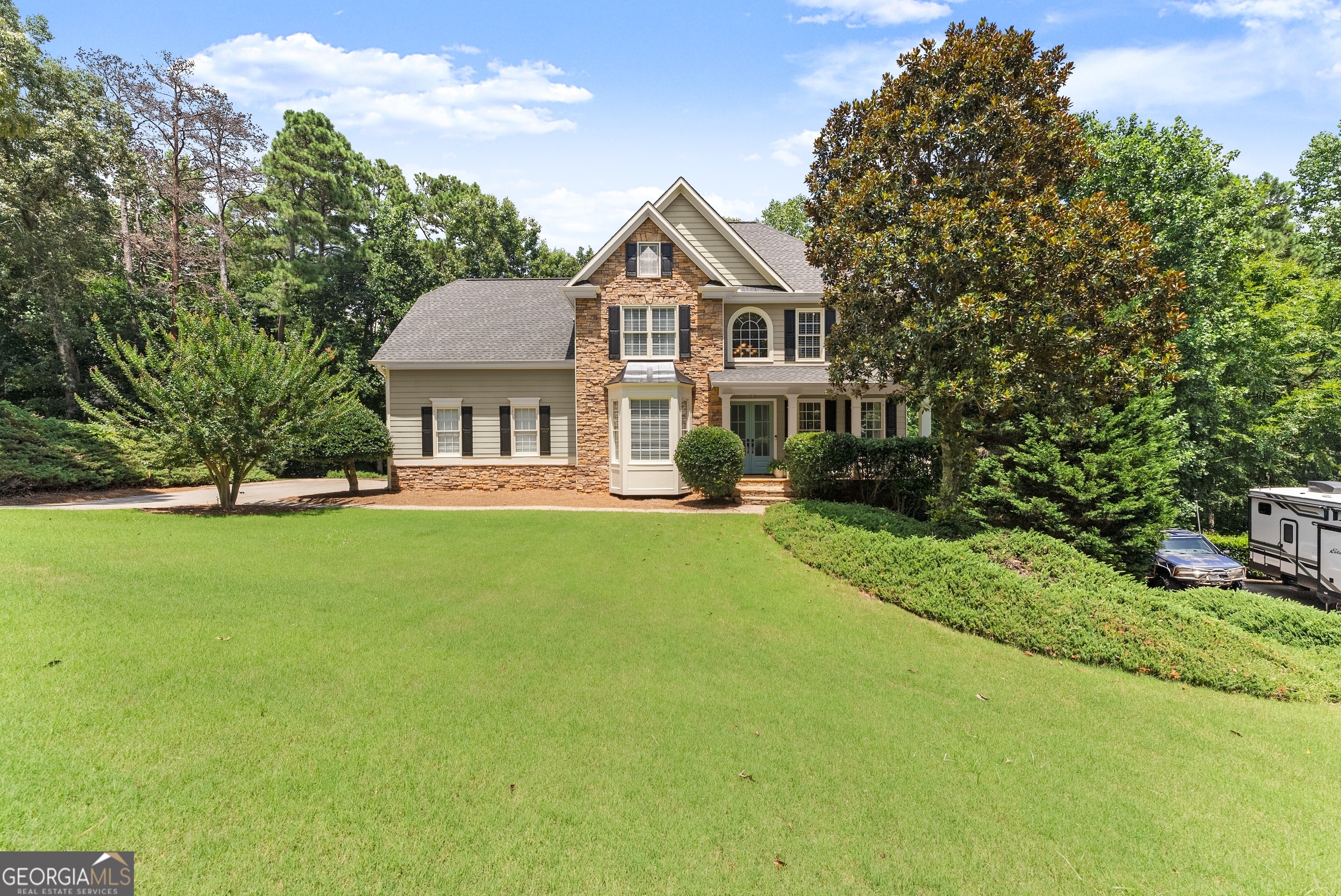 4015 Eyrie Farms LN