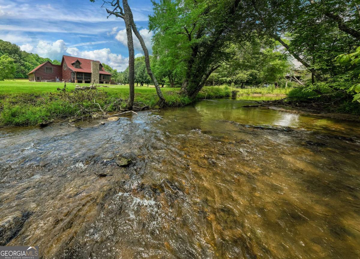 311 Bailey Farm LN