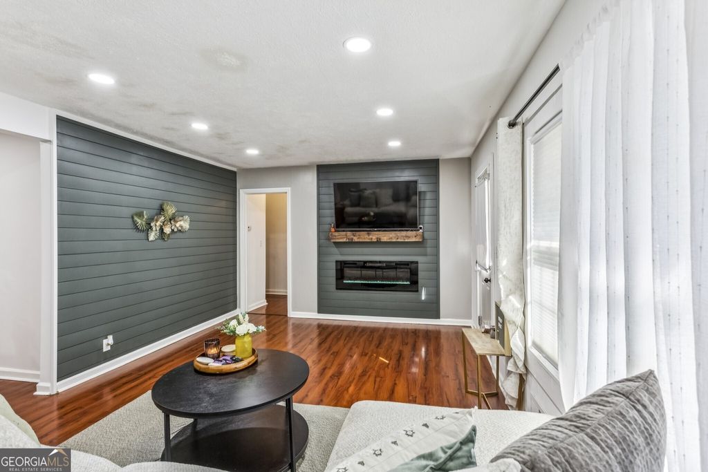 Photo of 5430 Carol Circle SW, Mableton, GA 30126 (MLS # 10729405)