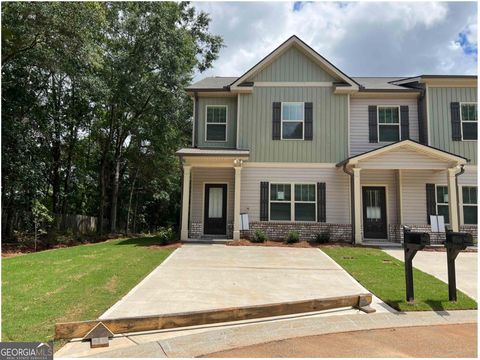 136 Camellia CT Jackson GA 30233