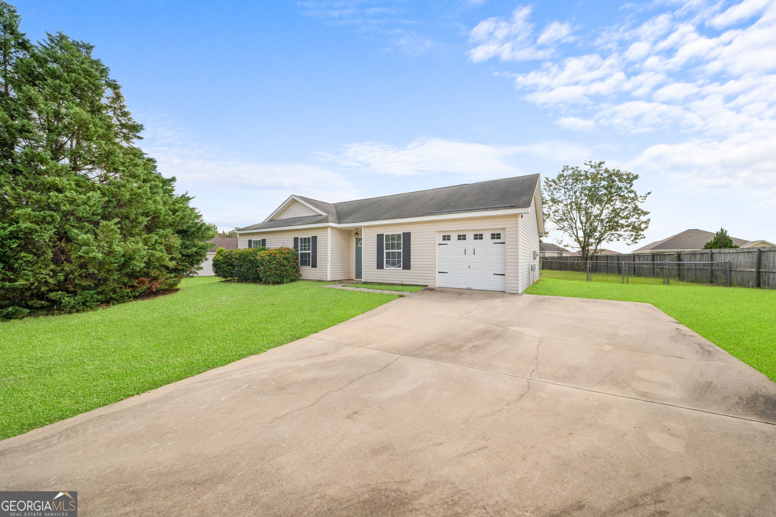 9020 Whispering Pines BLVD