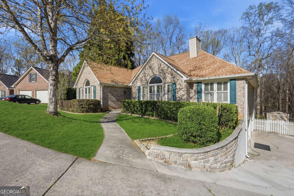 3075 Laurel Song WAY