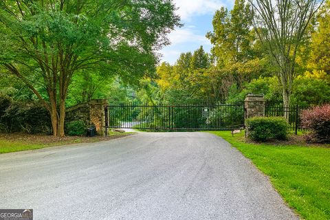 135 Red Oak TRL East Ellijay GA 30540