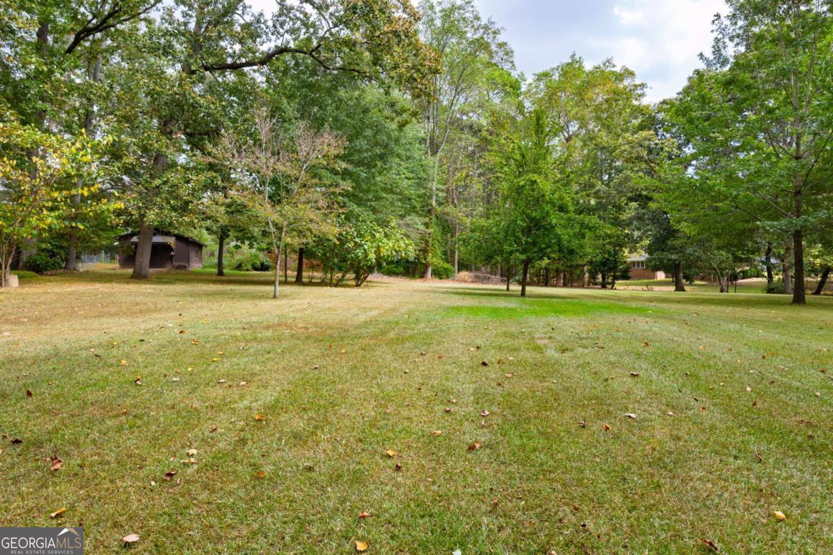 HAMMOND WOODS - Land