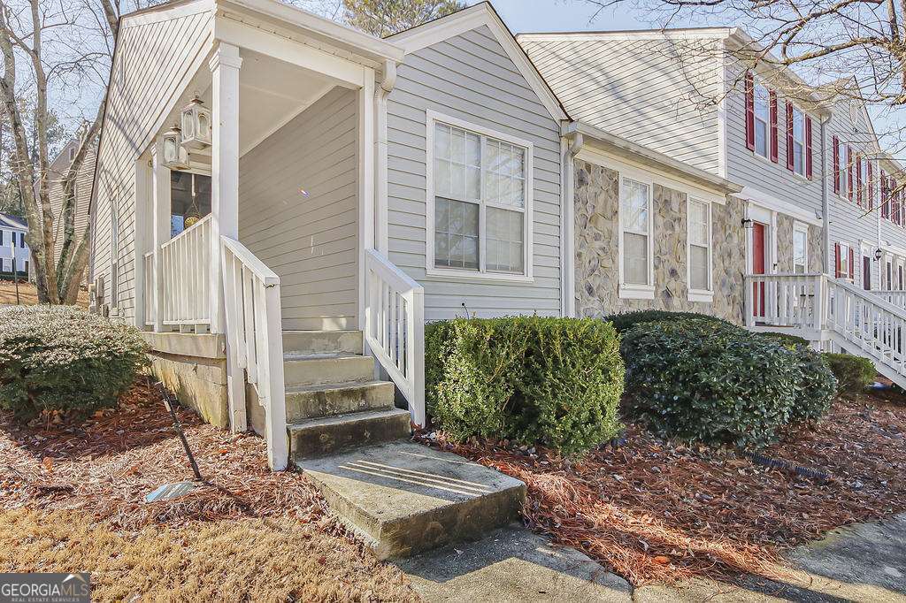 4018 Bayside CIR