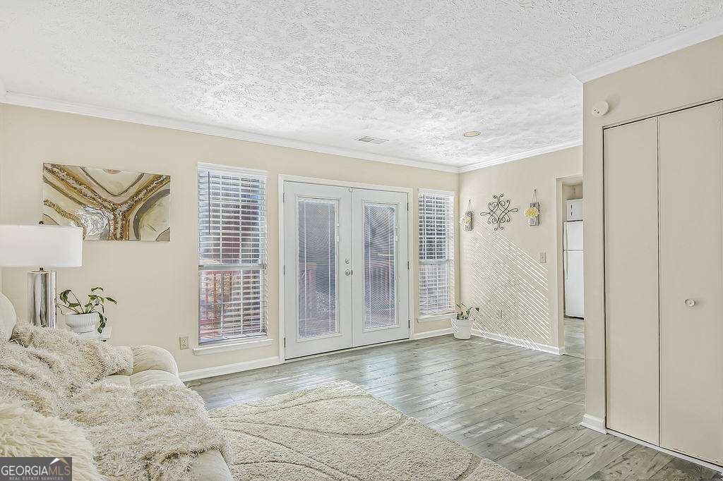 4018 Bayside CIR