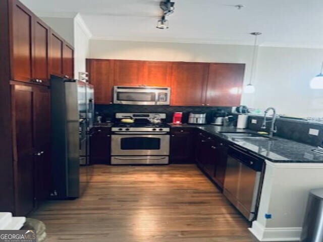 1873 Sterling Oaks CIR NE