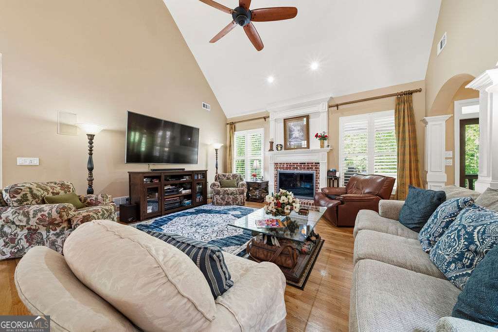 151 Misty View LN