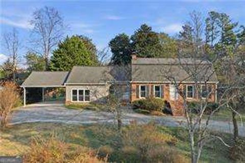 Photo of 205 Hart Circle, Dallas, GA 30132 (MLS # 10657383)