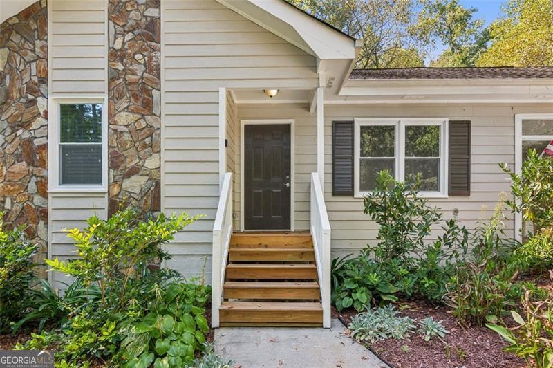 1223 Lavista DR