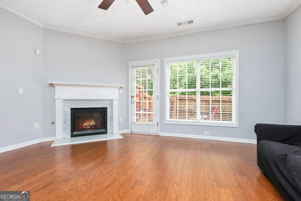 786 Brookside Parc LN