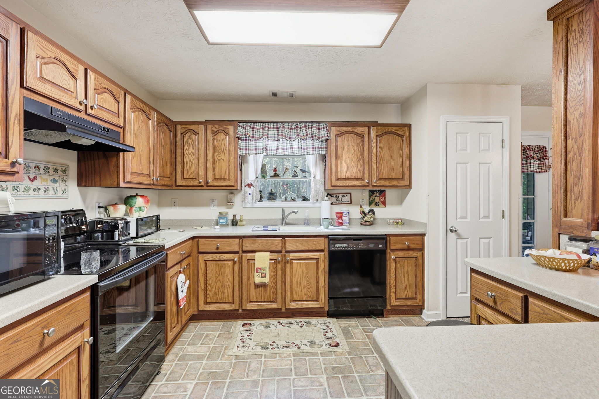 The Hills at Mountain View - Residential