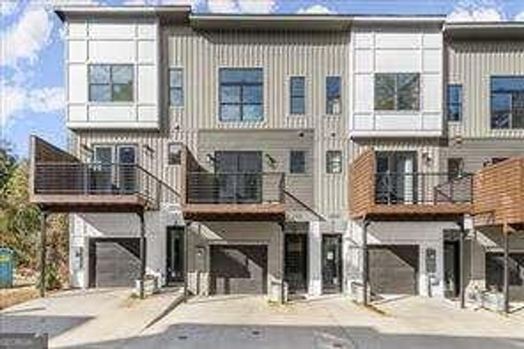 Photo of 2333 Mason Drive #D26, Atlanta, GA 30316 (MLS # 10758636)