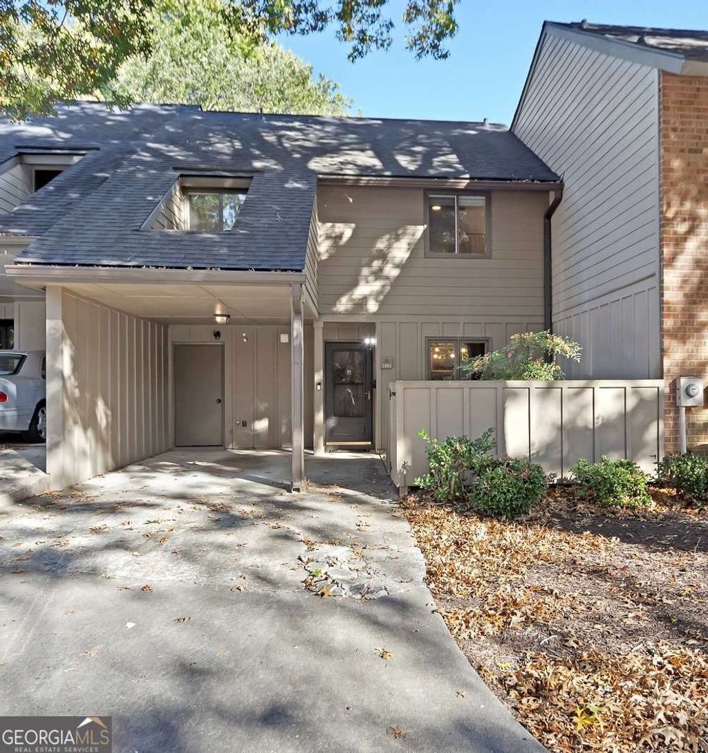 Photo of 2484 Cedar Canyon Road SE, Marietta, GA 30067 (MLS # 10631298)