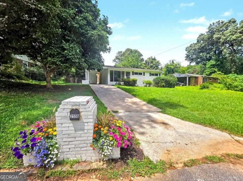 Photo of 2559 Dale Creek Drive NW, Atlanta, GA 30318 (MLS # 10789136)