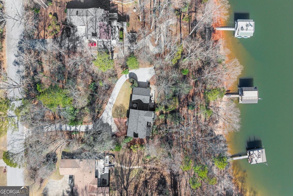 Photo of 1330 Lake Shore Circle, Gainesville, GA 30501 (MLS # 10672100)