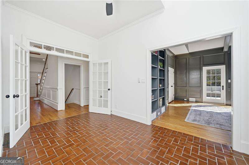 Huntcliff - Residential