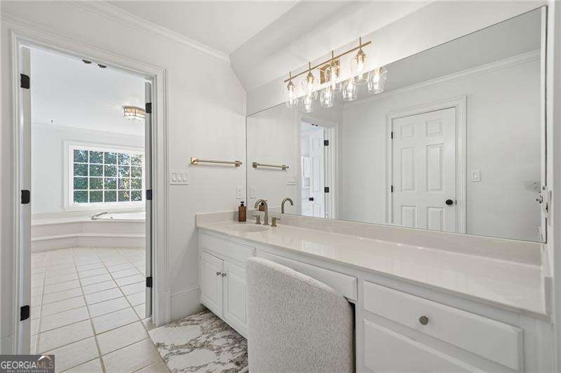 Huntcliff - Residential