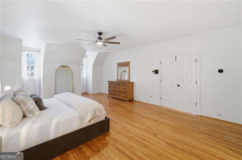 Huntcliff - Residential