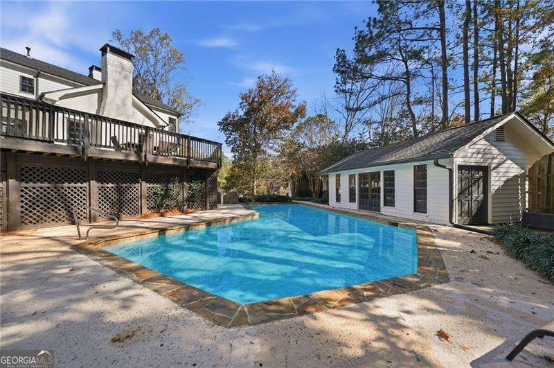 Huntcliff - Residential