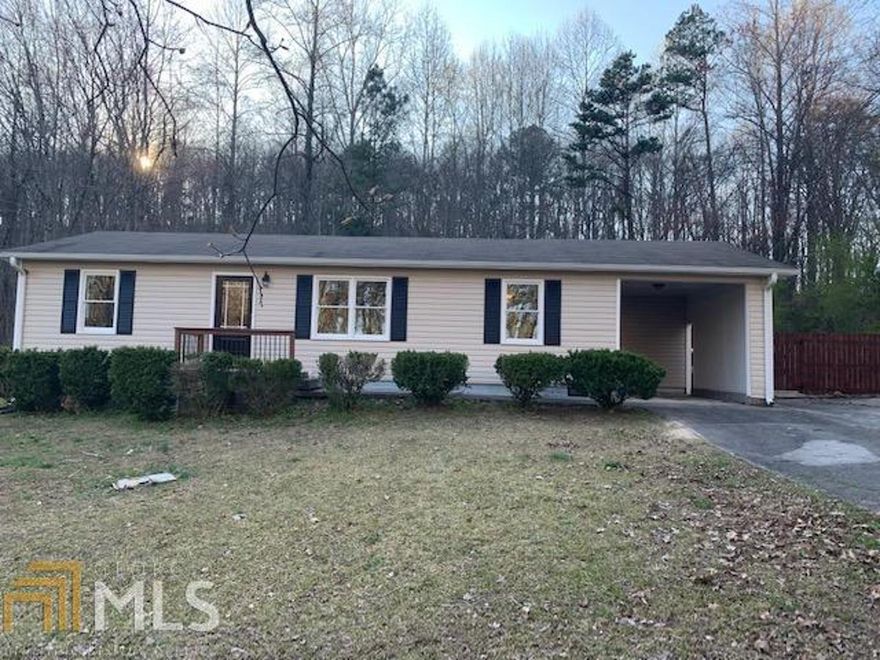 Amazing Renovation from top to bottom!! All new siding and windows, HVAC, water heater and SS appliances.  Totally new bathroom, tub/shower combo, and lighting throughout.  Gleaming granite, new paint and flooring through out home.  Ready to move in and enjoy.  In ground pool with new pump and motor!!!! Come see this beauty before she is gone.