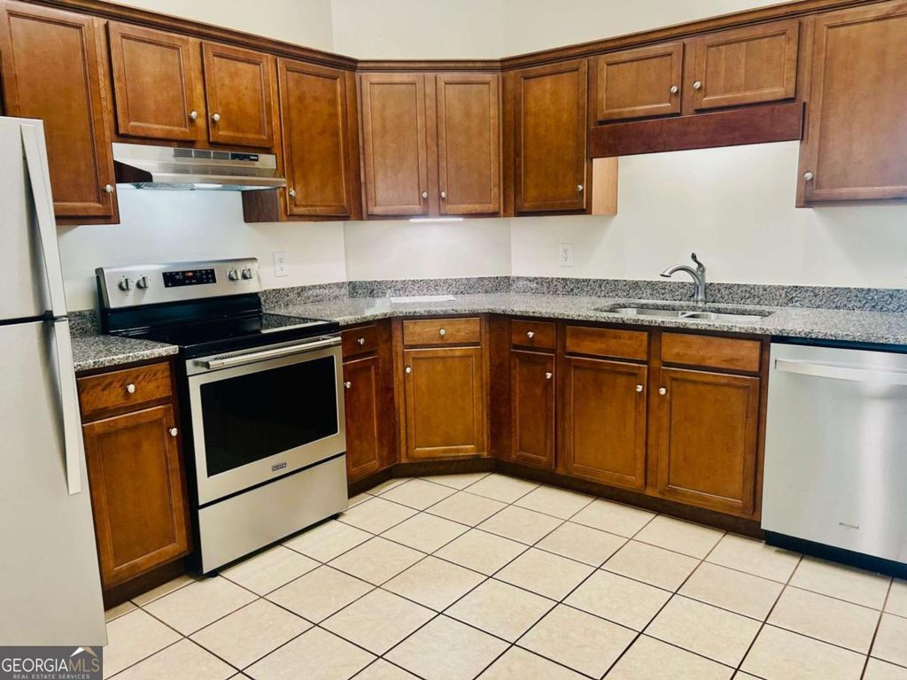 Photo of 9 VICTORY Street, Gainesville, GA 30501 (MLS # 10726212)