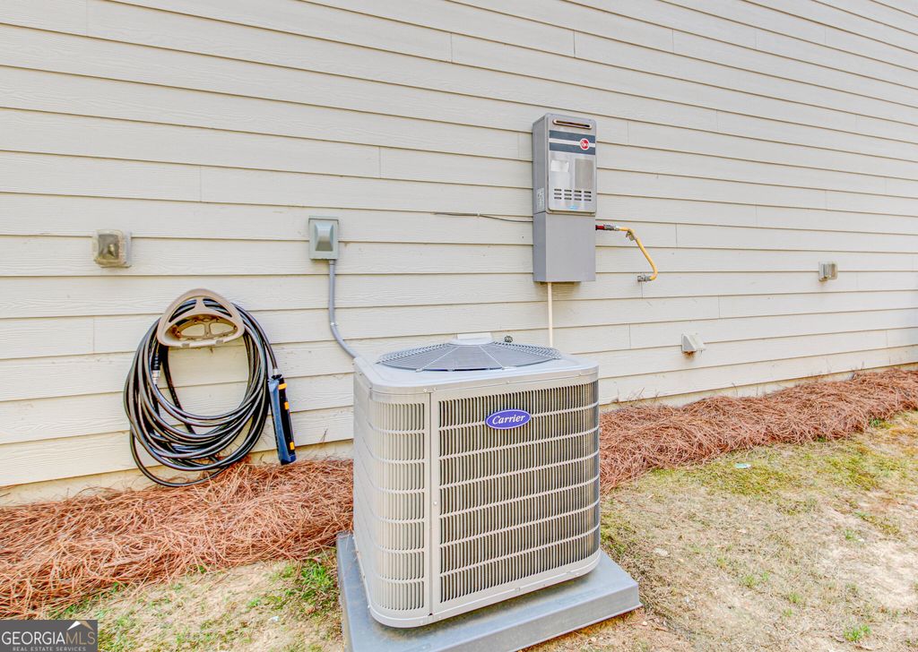 Photo of 23 S York Drive, Newnan, GA 30265 (MLS # 10741215)