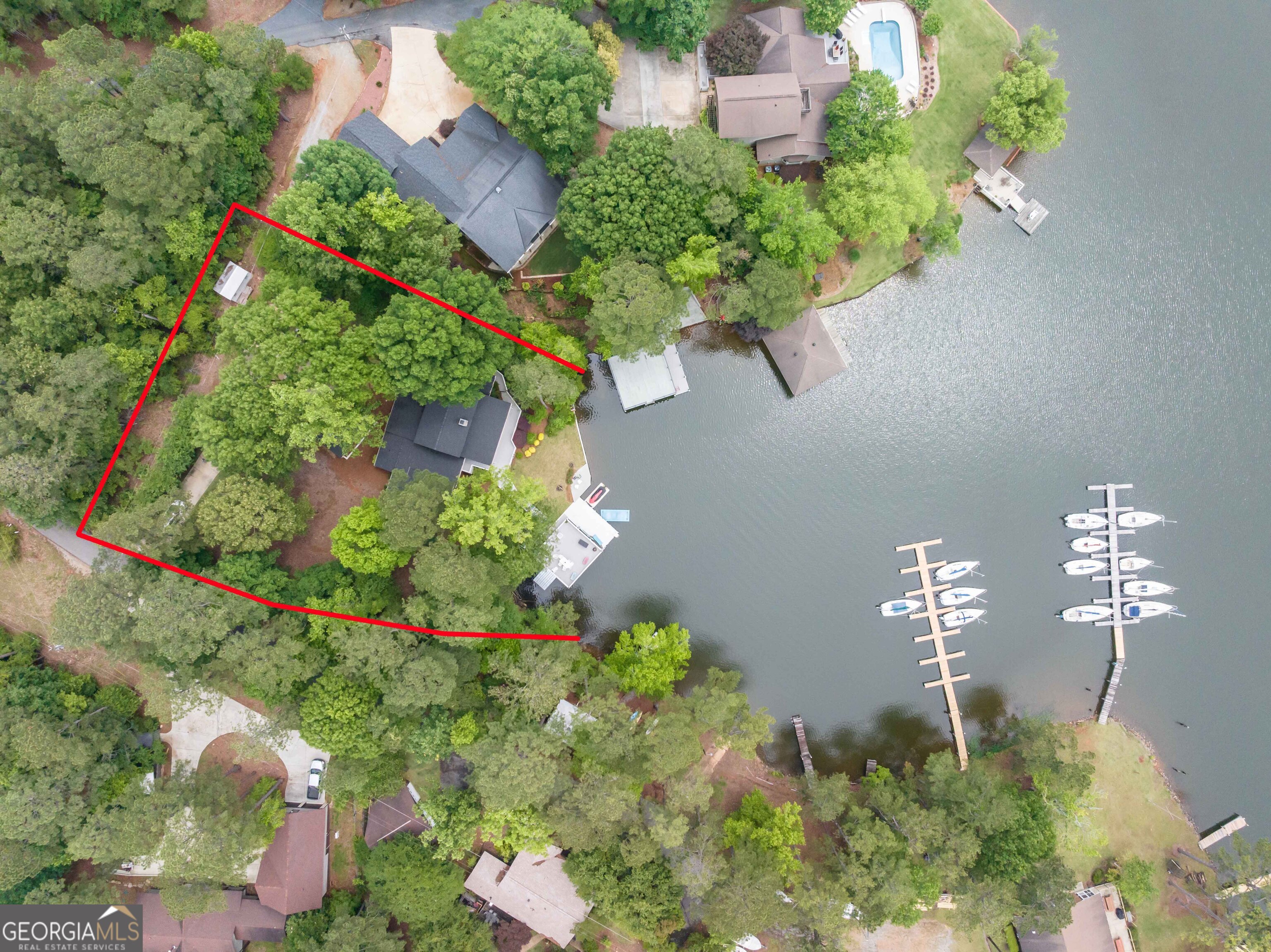 566 LONGVIEW DRIVE