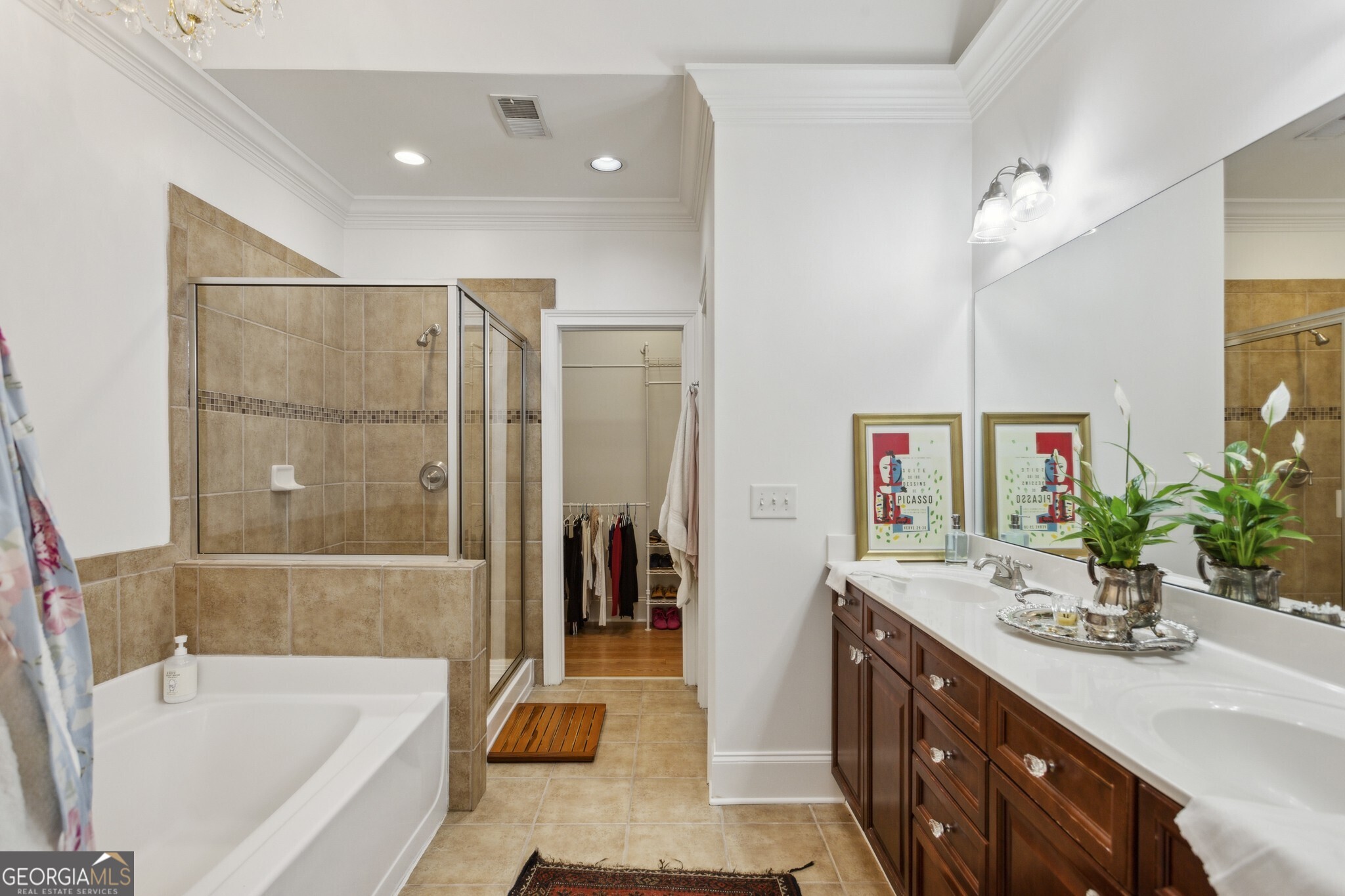2442 Crescent Park CT