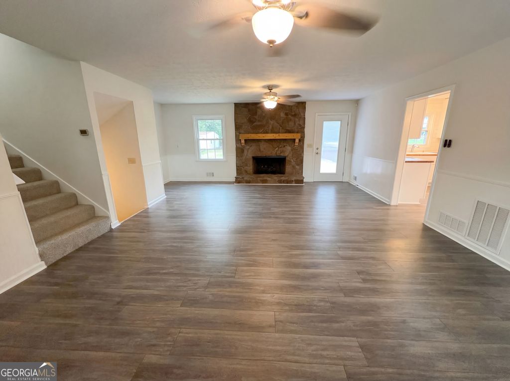 Photo of 1272 Owen Circle, Sugar Hill, GA 30518 (MLS # 10707950)
