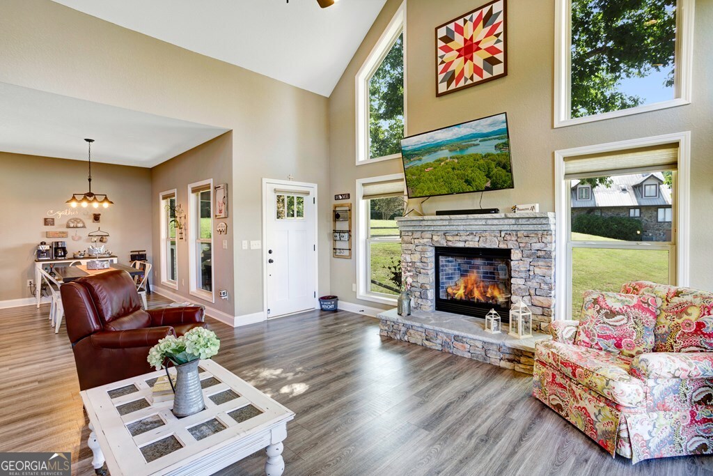 379 Chancey DR