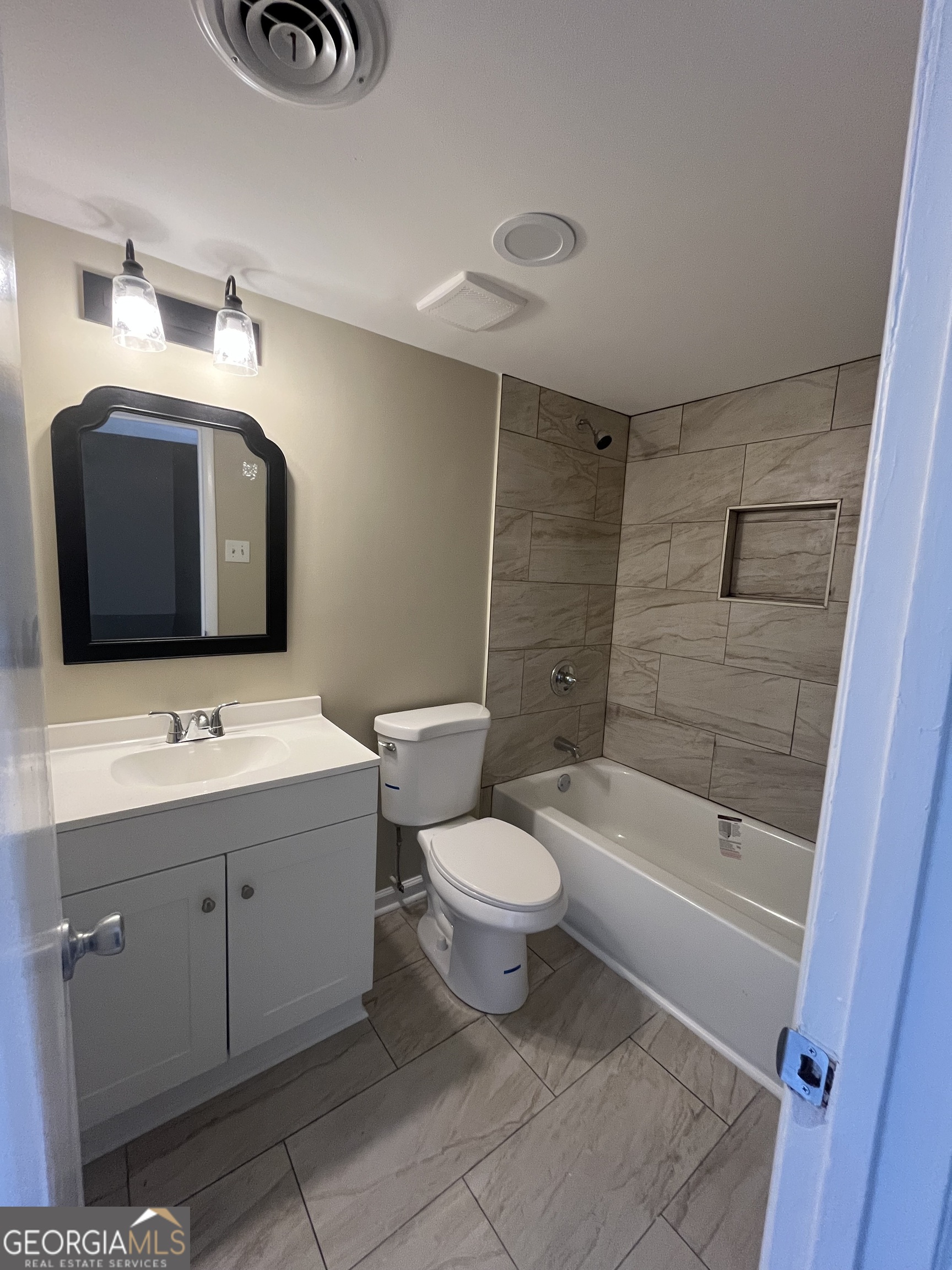 Peyton Place - Residential