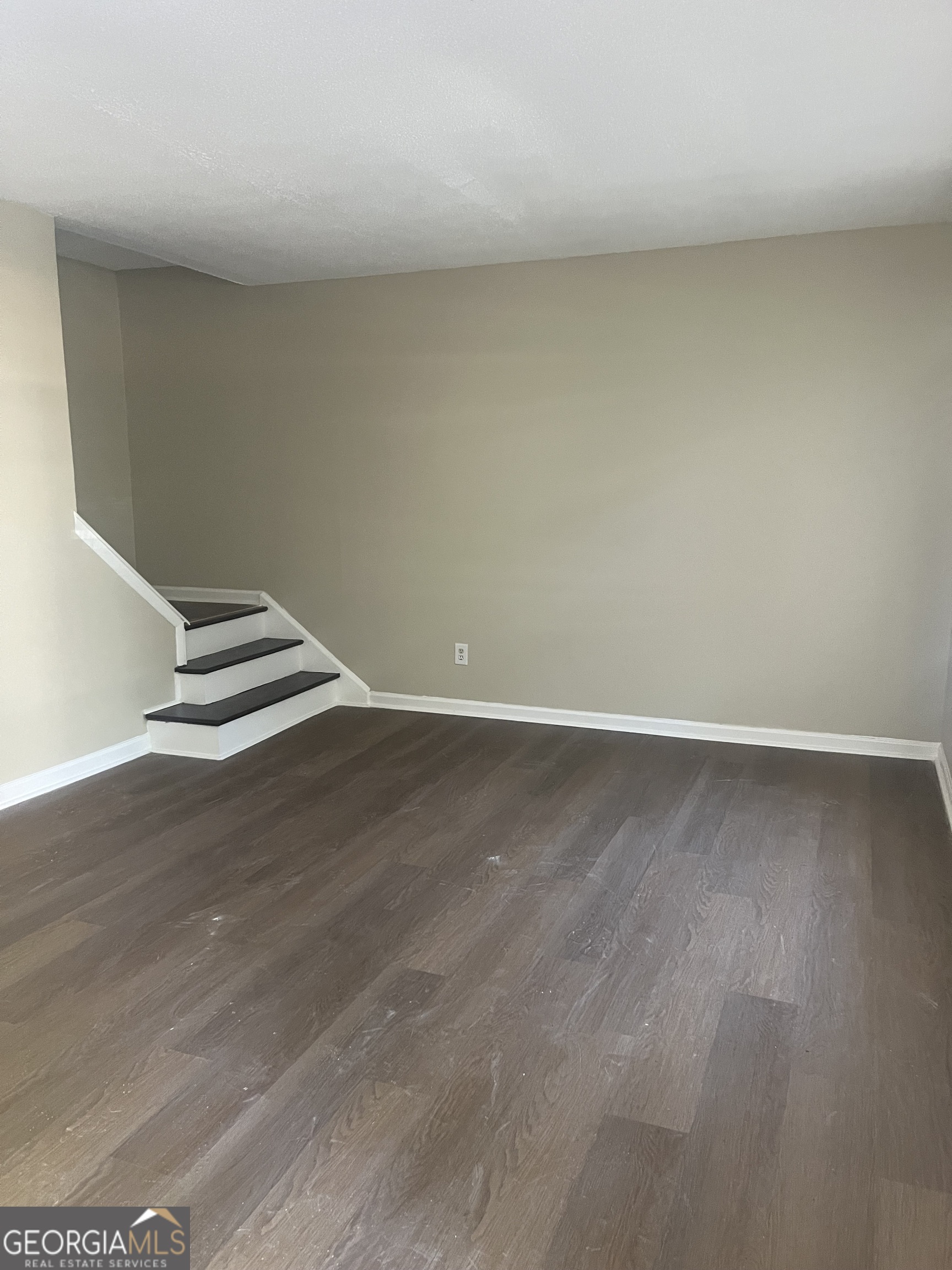 Peyton Place - Residential