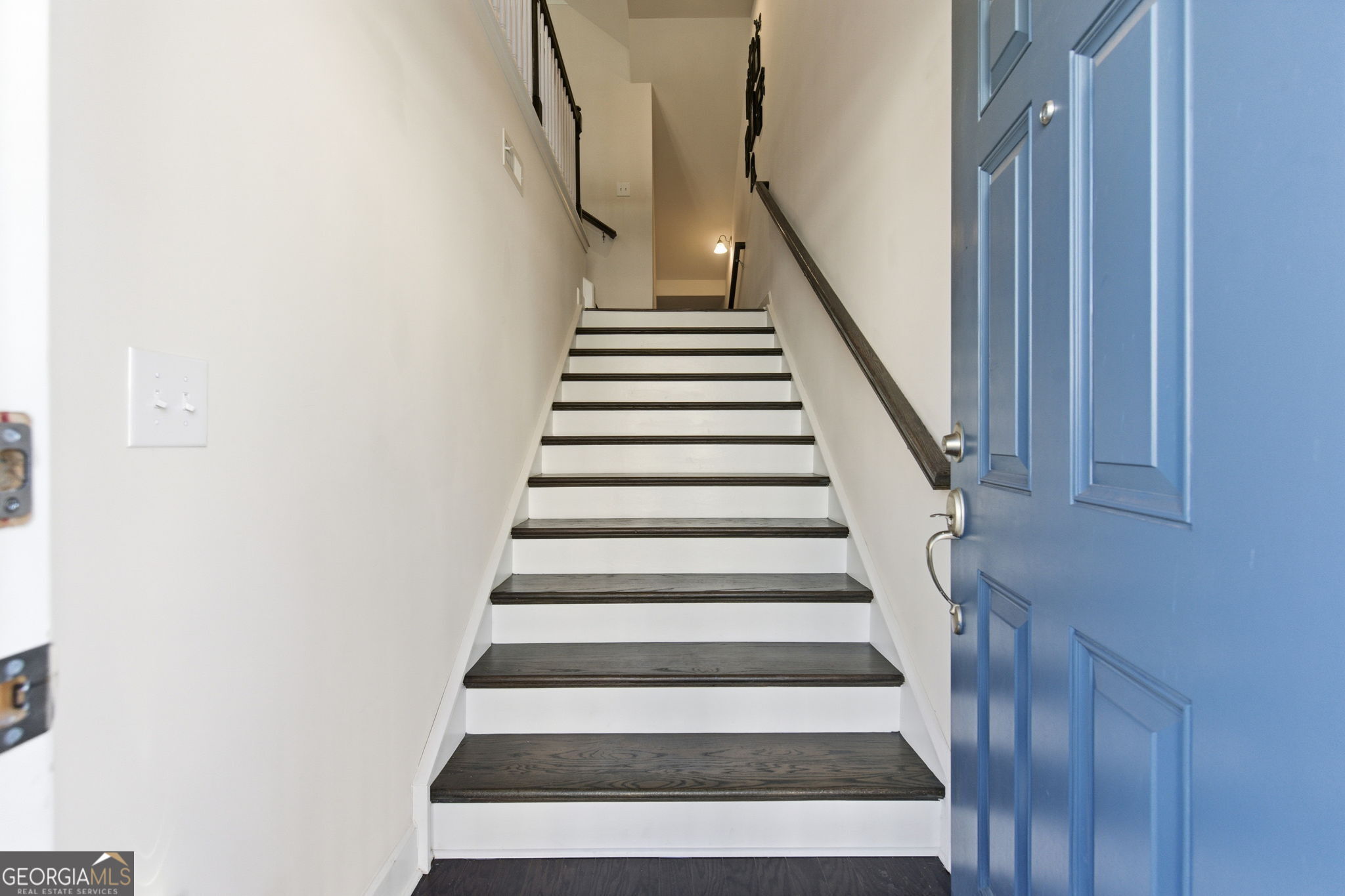 1049 Caruso DR