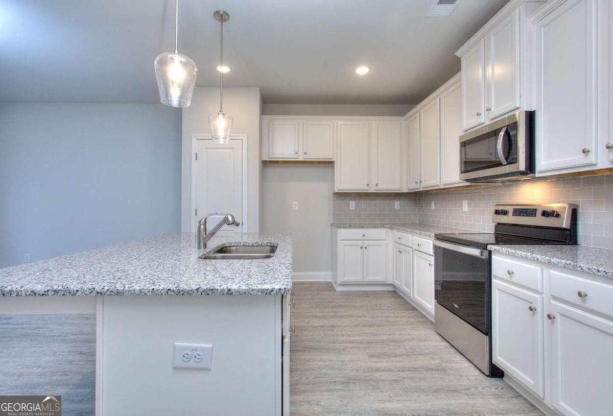 121 Greenview CT 1304