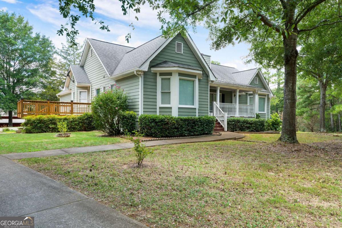 18 Adair DR