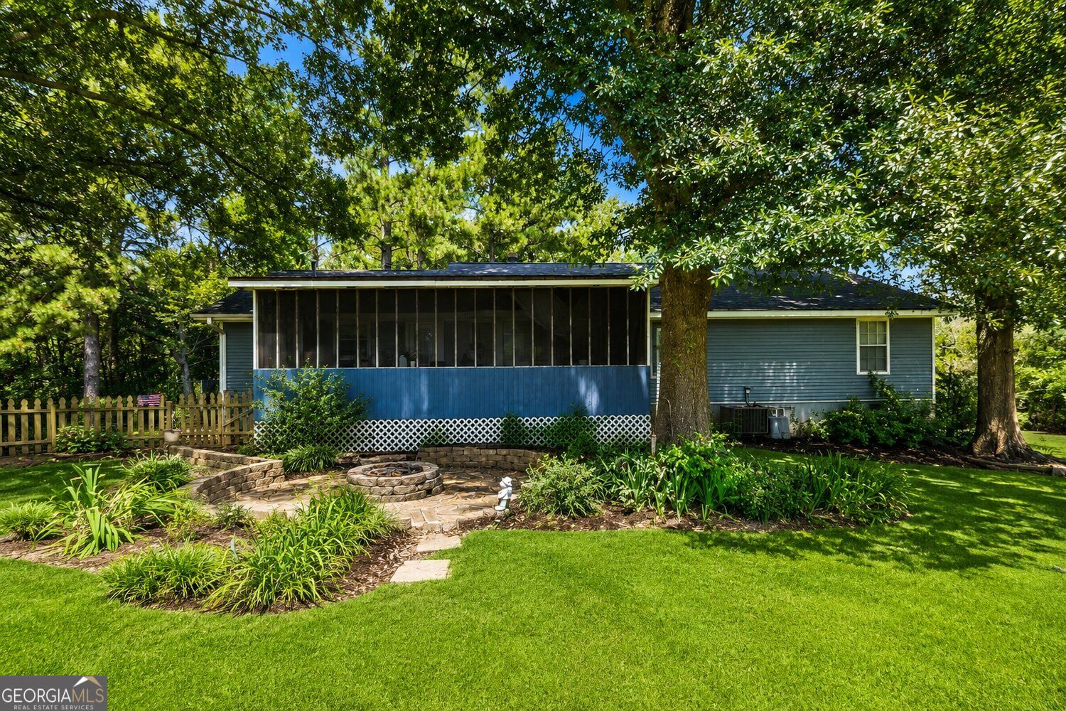 76 Harold DR