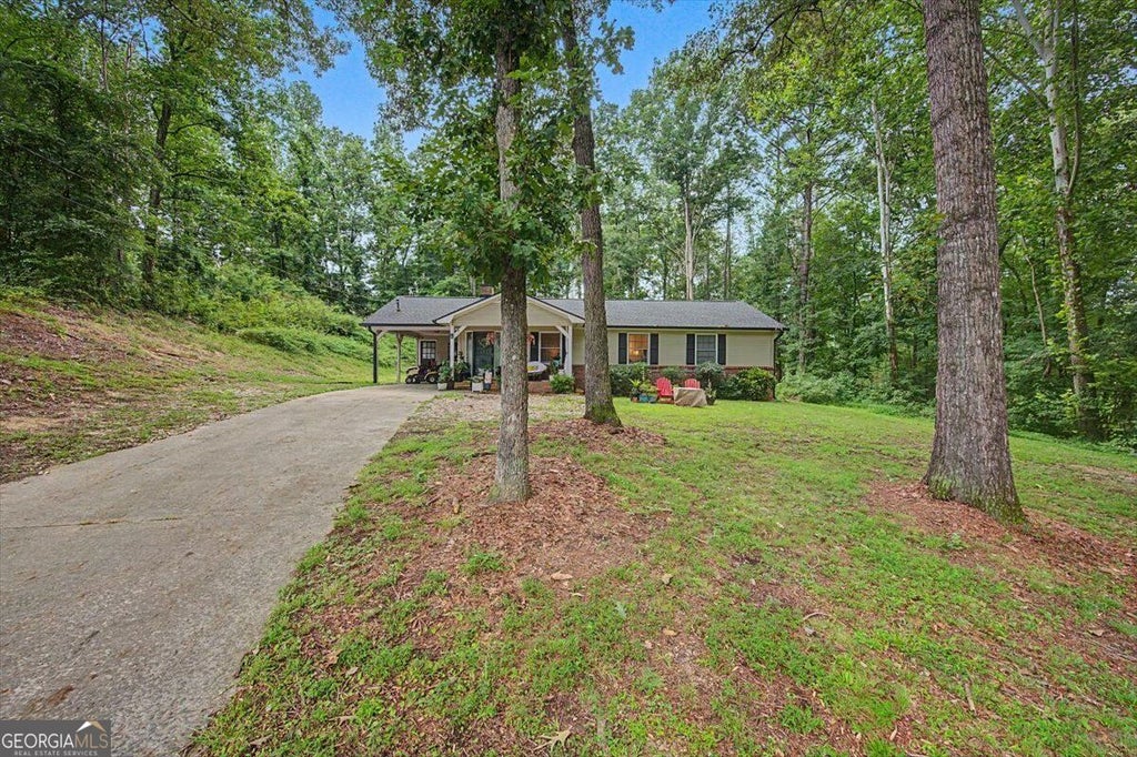 Photo of 4 Shadowood Court SE, Silver Creek, GA 30173 (MLS # 10822241)