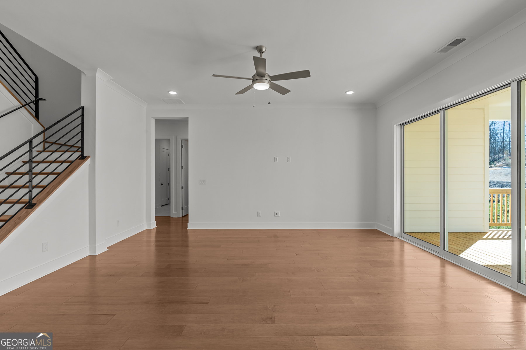 Ellis - Residential