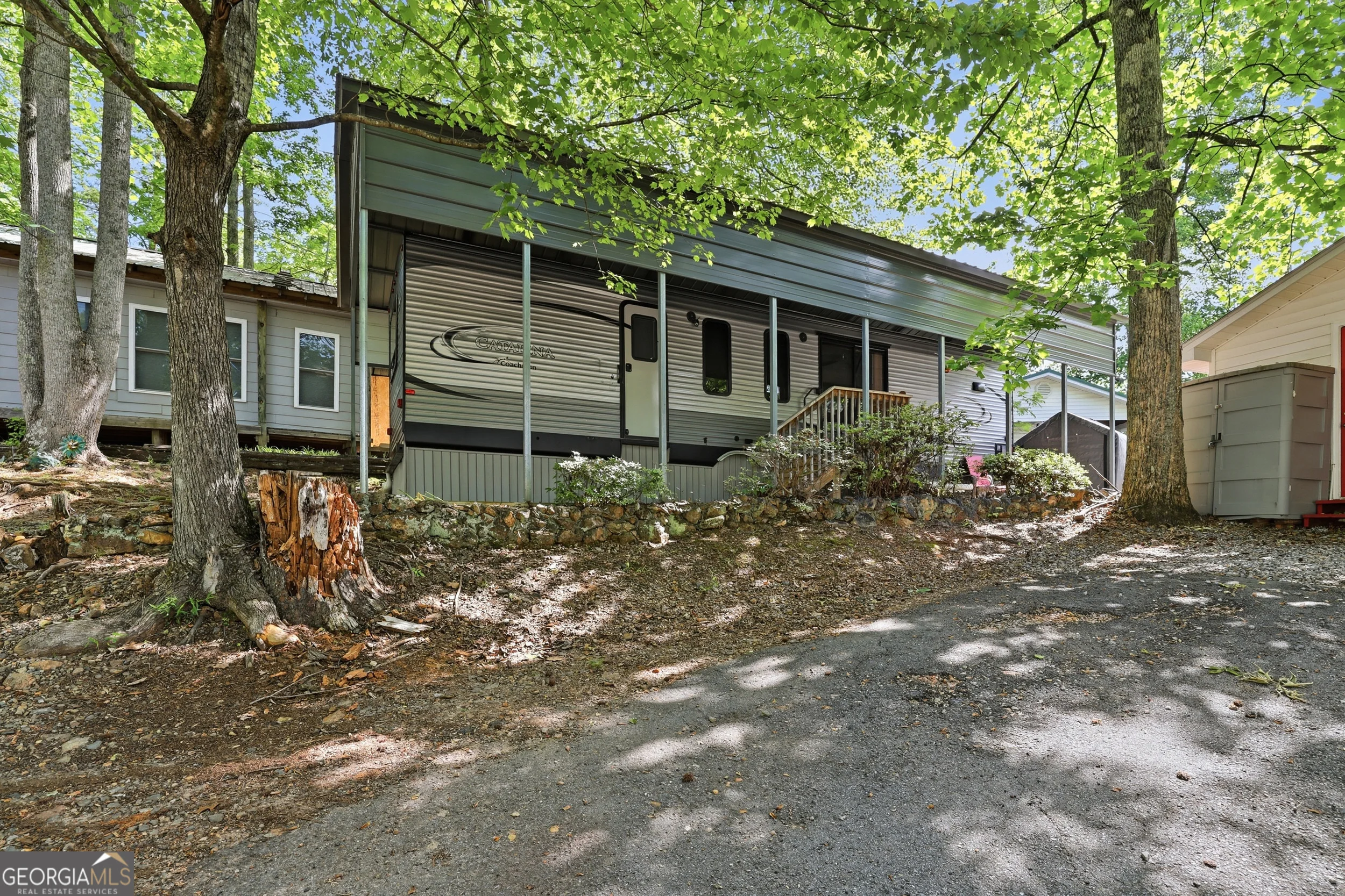 1052 Mountain Shadows Drive