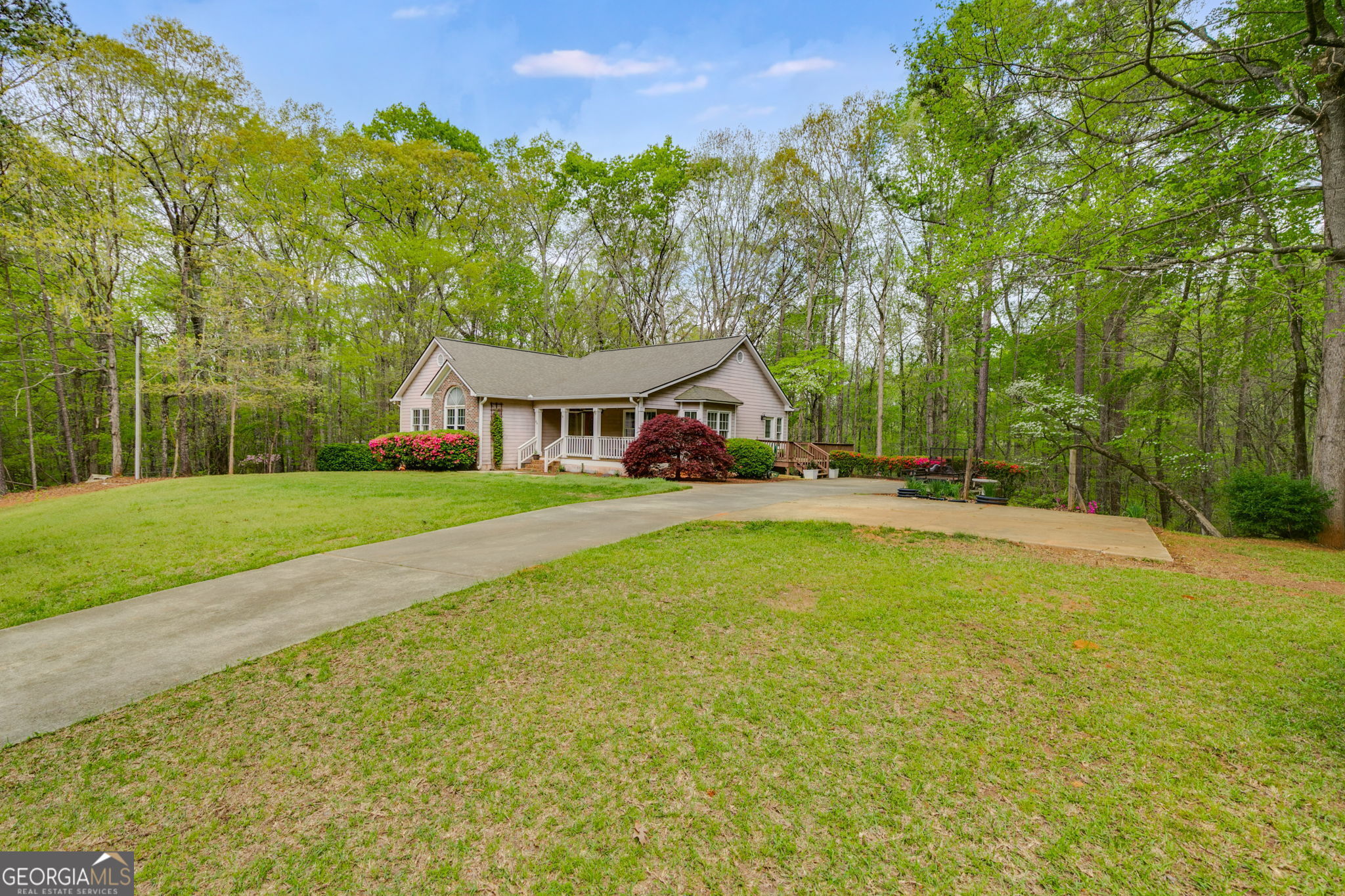 86 S Chattahoochee DR