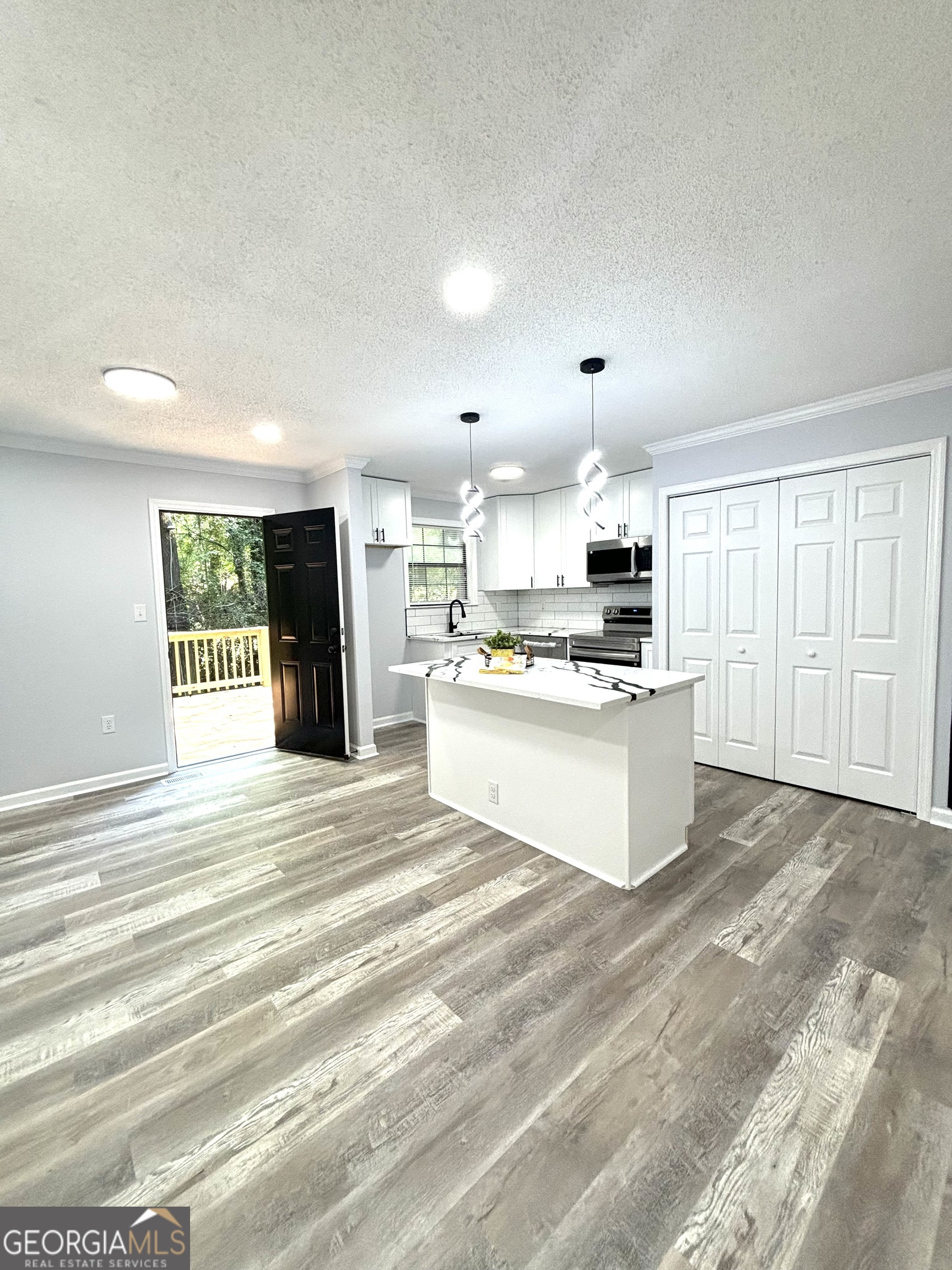 4516 Bon Ayer CIR