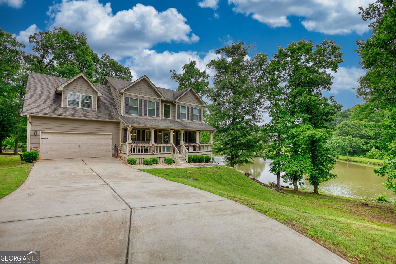 725 Cambridge Farms DR