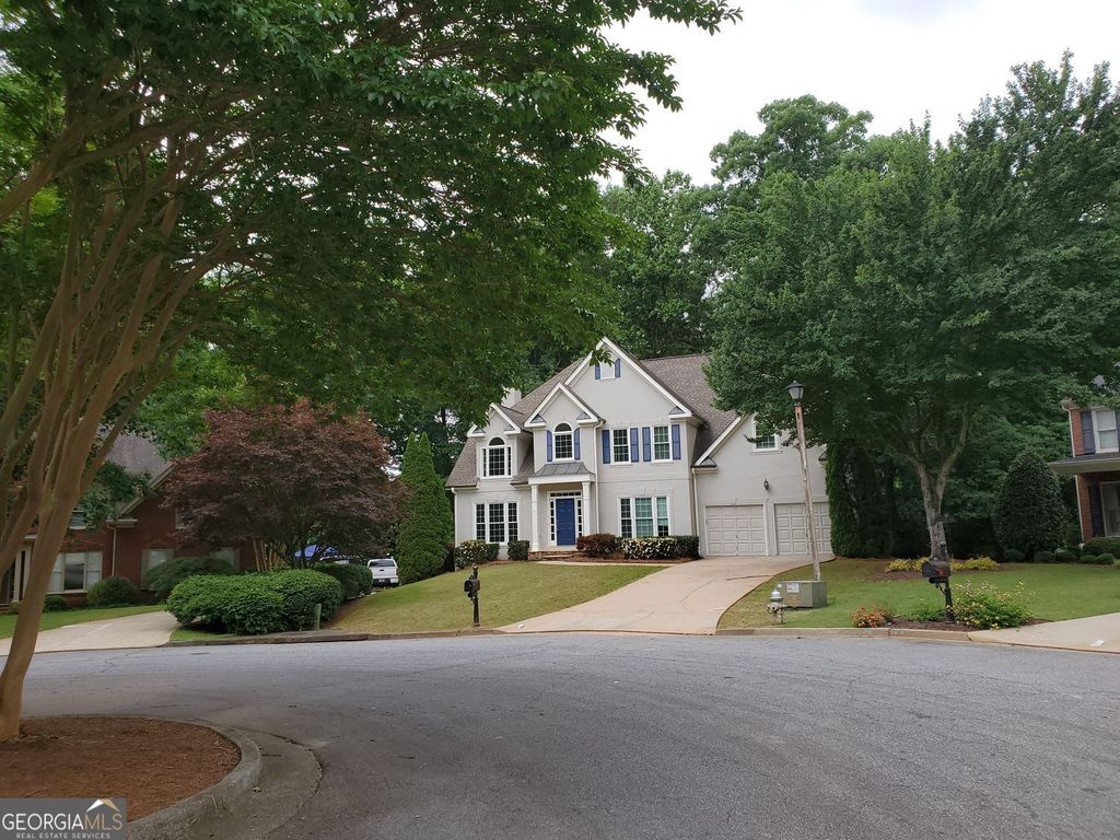 Photo of 3090 Walnut Creek Drive, Alpharetta, GA 30005 (MLS # 10767137)