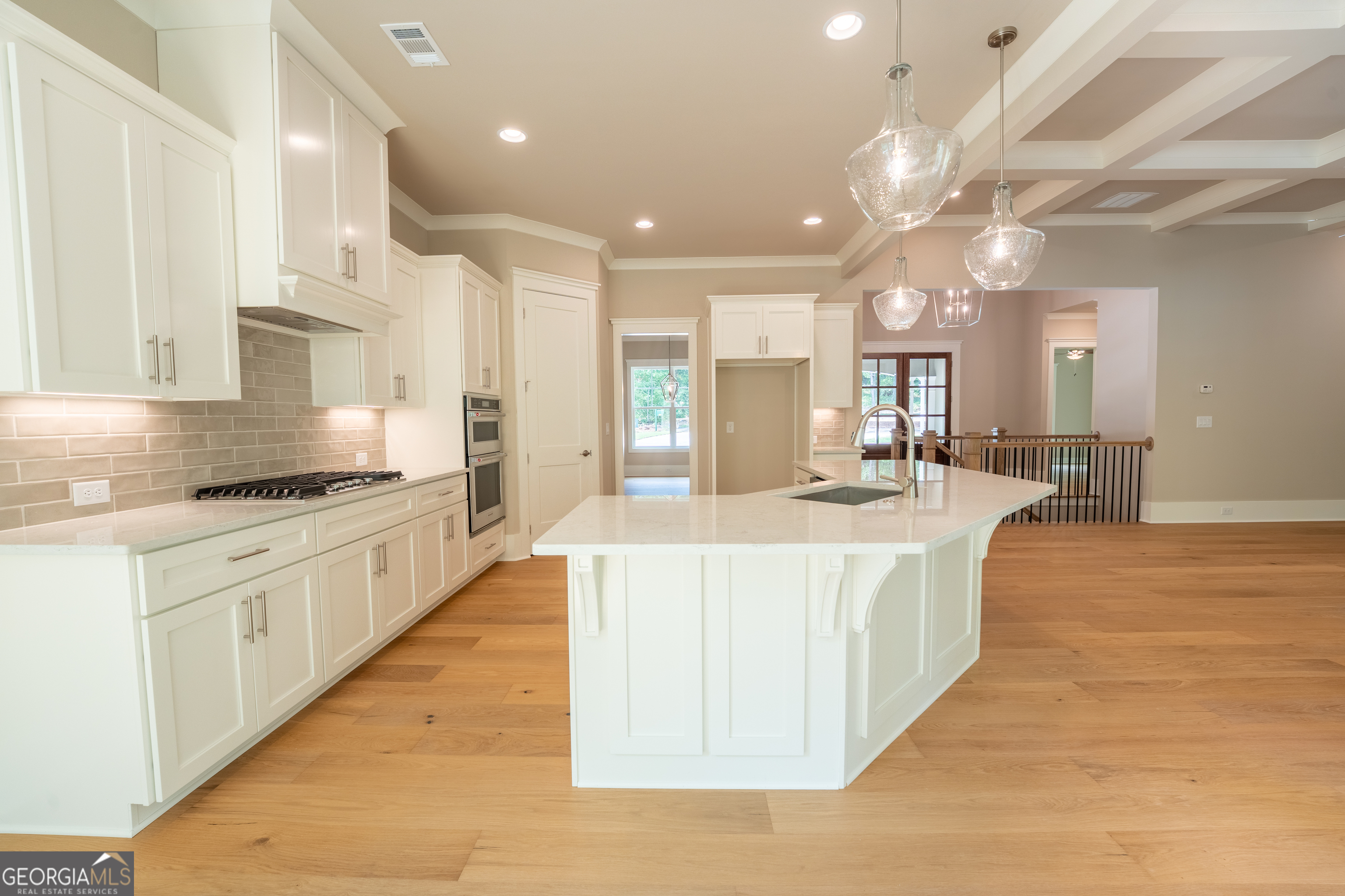 Clarkesville, Georgia 30523, United States, 4 Bedrooms Bedrooms, ,5 BathroomsBathrooms,Residential,Active,250923