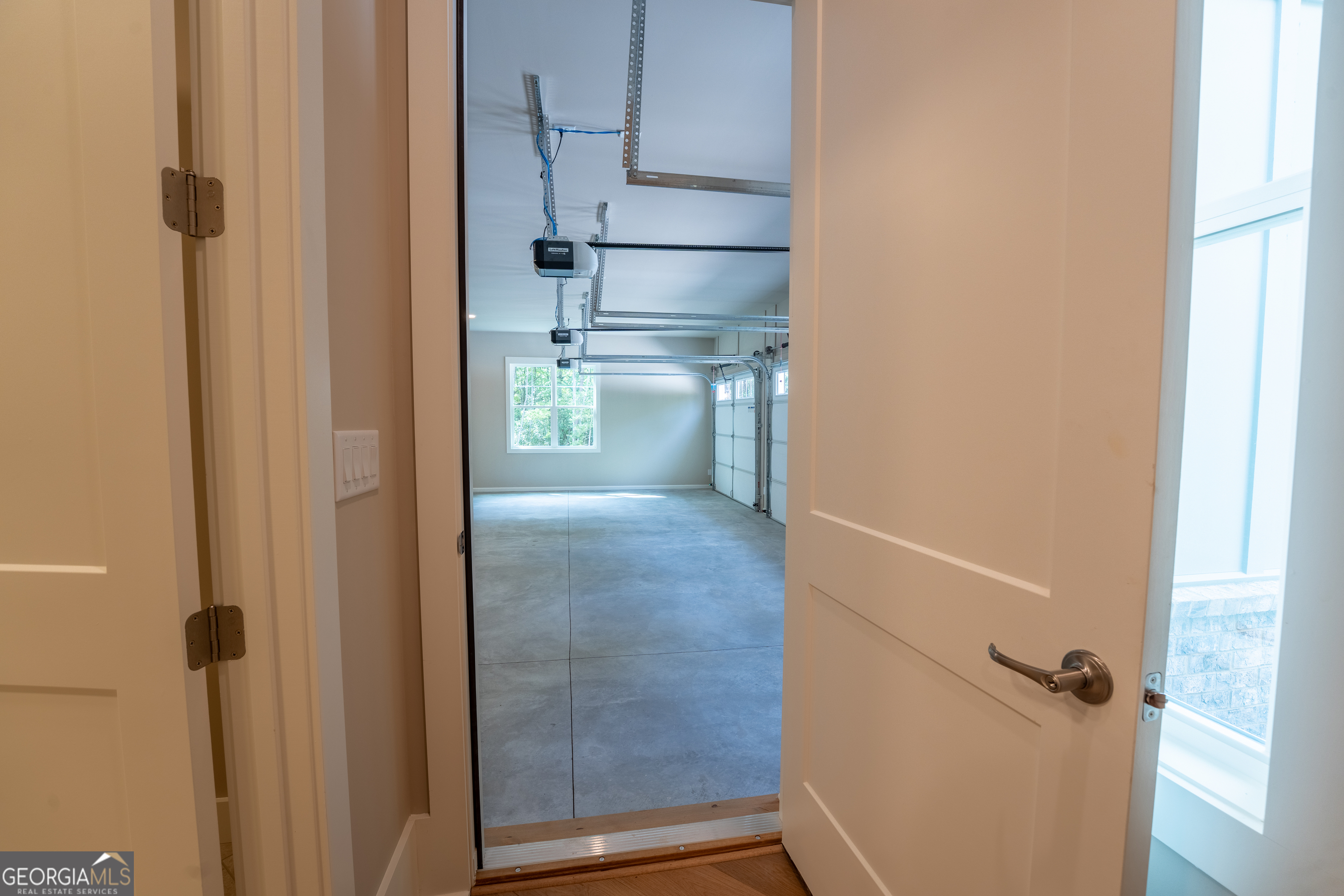 Clarkesville, Georgia 30523, United States, 4 Bedrooms Bedrooms, ,5 BathroomsBathrooms,Residential,Active,250923