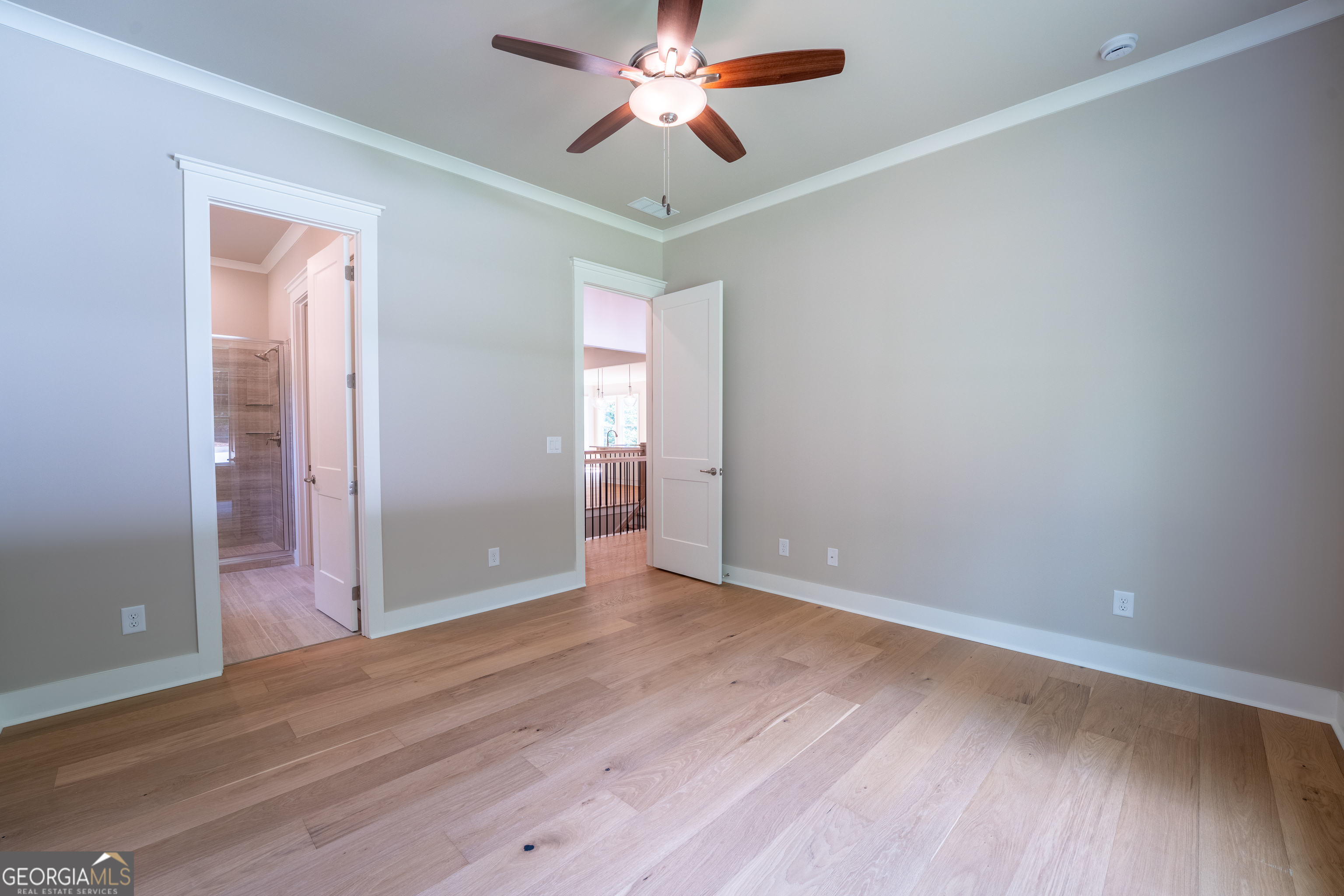 Clarkesville, Georgia 30523, United States, 4 Bedrooms Bedrooms, ,5 BathroomsBathrooms,Residential,Active,250923