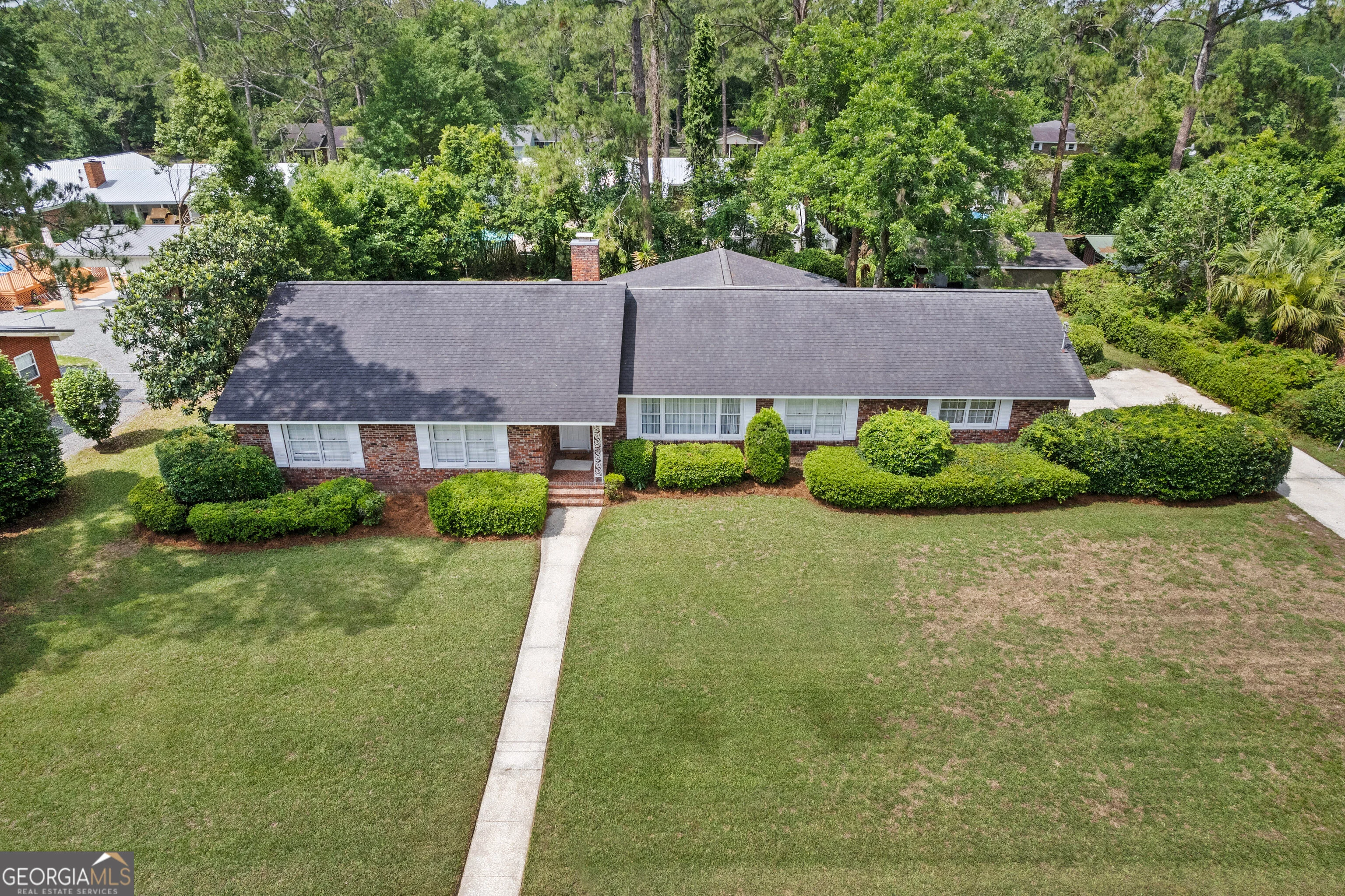 147 W Magnolia Street